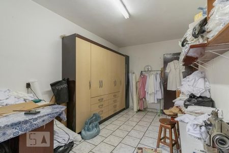 Casa à venda com 260m², 7 quartos e 2 vagas Casa à venda com 260m², 7 quartos e 2 vagasQuarto 6