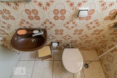 Casa à venda com 260m², 7 quartos e 2 vagas Casa à venda com 260m², 7 quartos e 2 vagasBanheiro 2