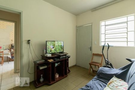 Casa à venda com 260m², 7 quartos e 2 vagas Casa à venda com 260m², 7 quartos e 2 vagasSala 2