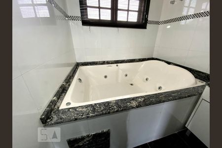 Apartamento à venda com 145m², 1 quarto e sem vagaBanheiro 3