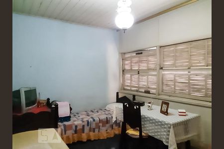 Casa à venda com 726m², 3 quartos e 2 vagas Casa à venda com 726m², 3 quartos e 2 vagasQuarto 2