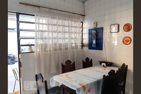 Casa à venda com 726m², 3 quartos e 2 vagas Casa à venda com 726m², 3 quartos e 2 vagasCozinha