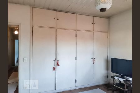 Casa à venda com 726m², 3 quartos e 2 vagas Casa à venda com 726m², 3 quartos e 2 vagasQuarto 3