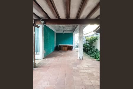 Casa à venda com 726m², 3 quartos e 2 vagas