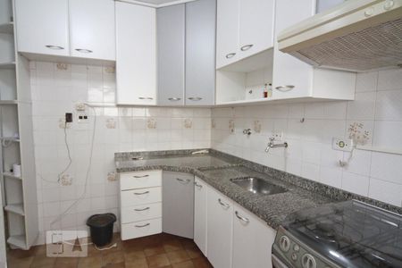 Apartamento à venda com 60m², 2 quartos e sem vaga Apartamento à venda com 60m², 2 quartos e sem vagaCozinha