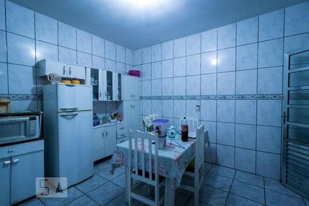 Casa à venda com 100m², 2 quartos e 6 vagas Casa à venda com 100m², 2 quartos e 6 vagasCozinha