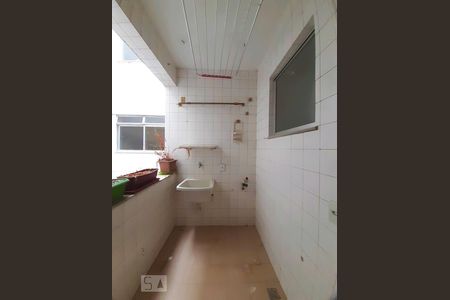 Apartamento à venda com 110m², 3 quartos e 2 vagas Apartamento à venda com 110m², 3 quartos e 2 vagasÁrea de Serviço