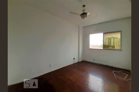 Apartamento à venda com 110m², 3 quartos e 2 vagas Apartamento à venda com 110m², 3 quartos e 2 vagasSuíte