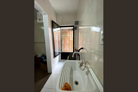 Lavanderia de casa à venda com 4 quartos, 120m² em Campina, São Leopoldo