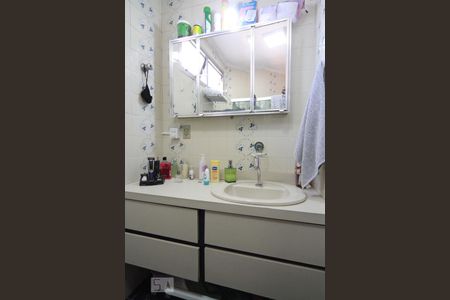 Casa à venda com 165m², 3 quartos e 2 vagas Casa à venda com 165m², 3 quartos e 2 vagasBanheiro da Suíte 1