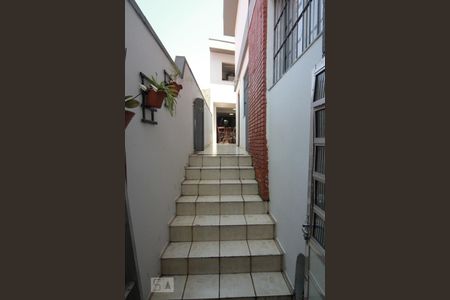 Casa à venda com 165m², 3 quartos e 2 vagas Casa à venda com 165m², 3 quartos e 2 vagasÁrea Externa