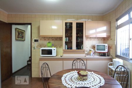 Casa à venda com 165m², 3 quartos e 2 vagas Casa à venda com 165m², 3 quartos e 2 vagasCozinha