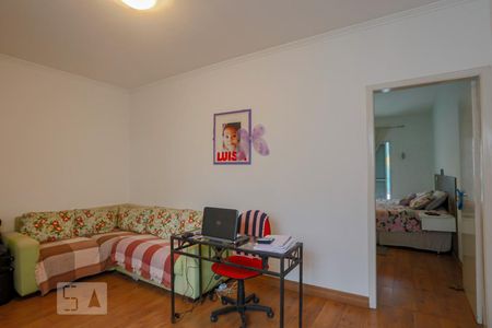 Casa à venda com 192m², 3 quartos e 4 vagas Casa à venda com 192m², 3 quartos e 4 vagasEscritório