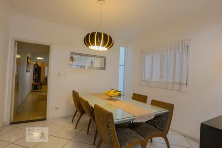 Casa à venda com 192m², 3 quartos e 4 vagas Casa à venda com 192m², 3 quartos e 4 vagasCopa Cozinha