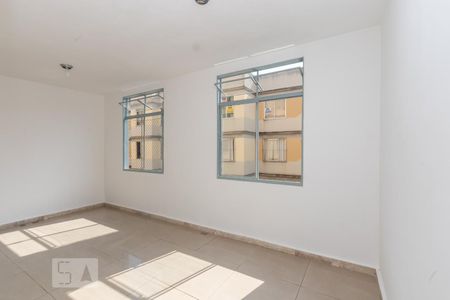 Sala de apartamento à venda com 2 quartos, 64m² em Carlos Prates, Belo Horizonte