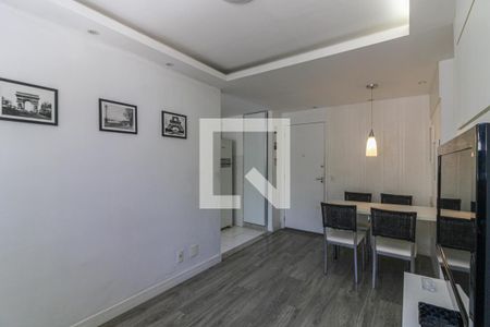 Sala de apartamento para alugar com 2 quartos, 50m² em Vargem Pequena, Rio de Janeiro