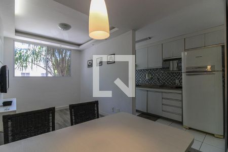 Sala de apartamento para alugar com 2 quartos, 50m² em Vargem Pequena, Rio de Janeiro