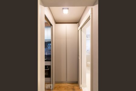 Apartamento à venda com 44m², 1 quarto e 1 vaga Apartamento à venda com 44m², 1 quarto e 1 vagaArmários