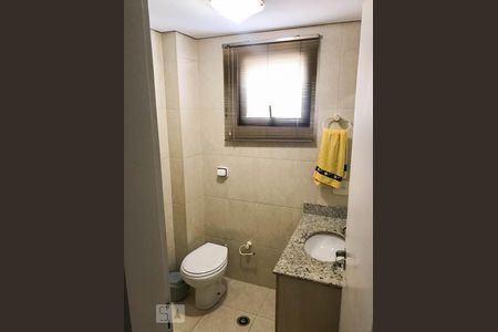 Apartamento para alugar com 122m², 2 quartos e 3 vagas Apartamento para alugar com 122m², 2 quartos e 3 vagasBanheiro 1