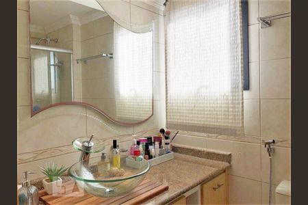 Apartamento à venda com 100m², 3 quartos e 2 vagas Apartamento à venda com 100m², 3 quartos e 2 vagasBanheiro