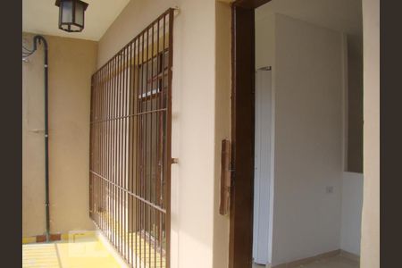 Sacada de kitnet/studio à venda com 7 quartos, 240m² em Vila Santa Luzia, Taboão da Serra