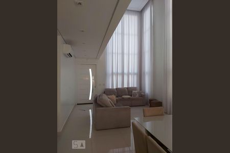 Sala de casa de condomínio para alugar com 3 quartos, 248m² em Swiss Park, Campinas