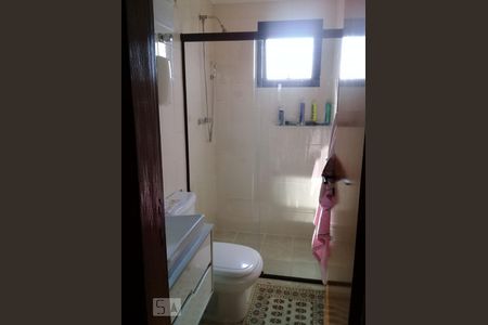 Apartamento à venda com 100m², 3 quartos e 2 vagas Apartamento à venda com 100m², 3 quartos e 2 vagasBanheiro
