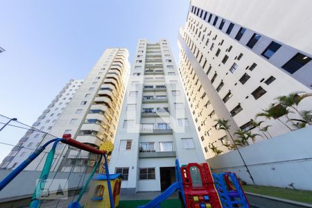 Apartamento à venda com 82m², 2 quartos e 1 vaga Apartamento à venda com 82m², 2 quartos e 1 vagaFachada