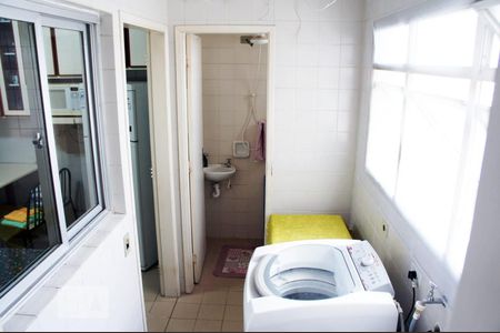 Apartamento à venda com 82m², 2 quartos e 1 vaga Apartamento à venda com 82m², 2 quartos e 1 vagaLavanderia