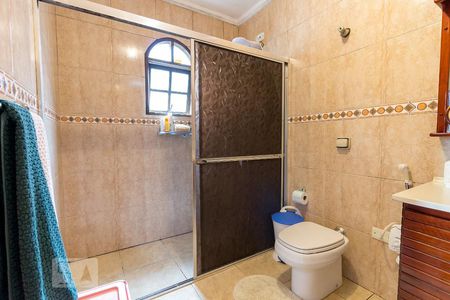 Casa à venda com 240m², 4 quartos e 2 vagasBanheiro quarto 1 suíte