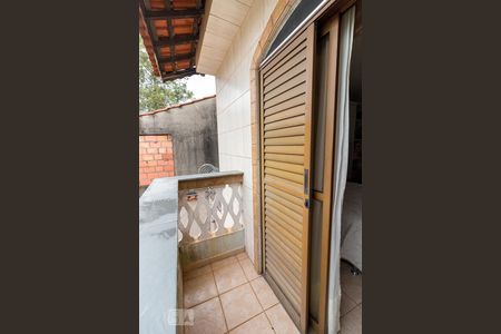 Casa à venda com 240m², 4 quartos e 2 vagasVaranda quarto 1 suíte