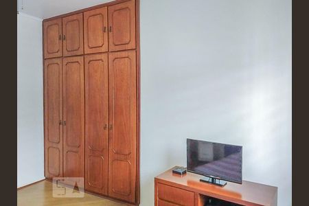 Casa à venda com 250m², 4 quartos e 5 vagas Casa à venda com 250m², 4 quartos e 5 vagasQuarto 2