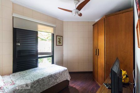 Apartamento à venda com 105m², 4 quartos e 2 vagasQuarto 2