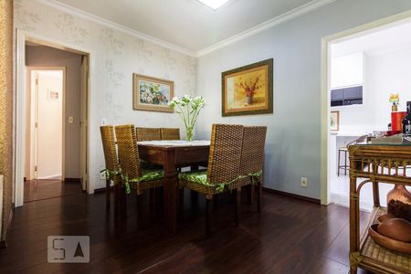 Sala de apartamento à venda com 4 quartos, 105m² em Jardim Prudência, São Paulo
