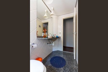 Apartamento à venda com 105m², 4 quartos e 2 vagasBanheiro Social