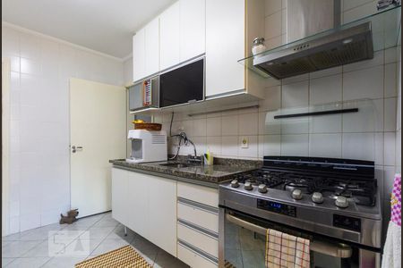 Apartamento à venda com 105m², 4 quartos e 2 vagasCozinha
