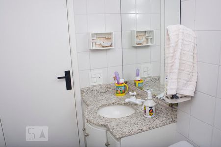Banheiro de apartamento para alugar com 2 quartos, 60m² em Vila Progredior, São Paulo