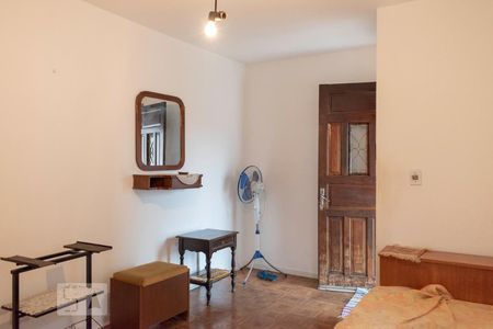 Casa à venda com 198m², 4 quartos e 2 vagasQuarto de Serviço