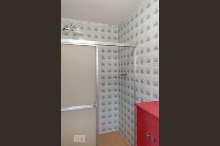 Casa à venda com 198m², 4 quartos e 2 vagasBanheiro de Serviço