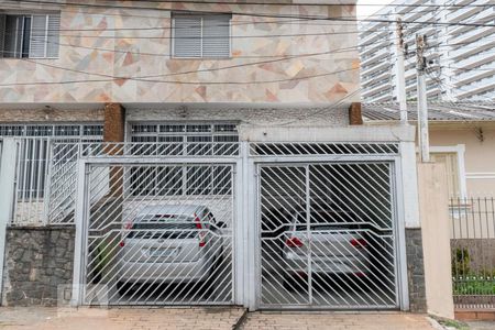 Casa à venda com 198m², 4 quartos e 2 vagasFachada