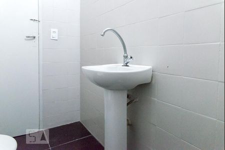 Casa à venda com 450m², 8 quartos e sem vaga Casa à venda com 450m², 8 quartos e sem vagaBanheiro 2