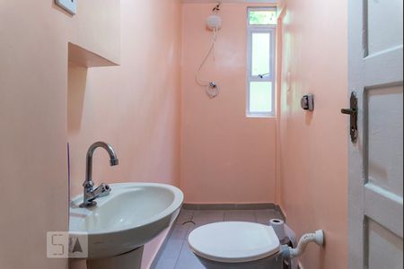 Casa à venda com 450m², 8 quartos e sem vaga Casa à venda com 450m², 8 quartos e sem vagaBanheiro 1