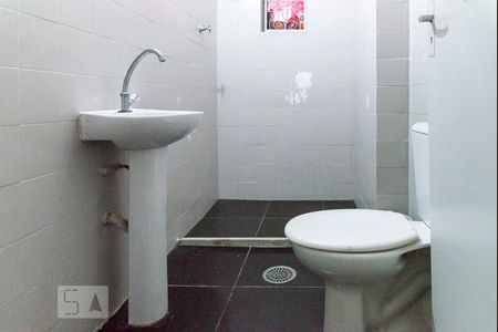 Casa à venda com 450m², 8 quartos e sem vaga Casa à venda com 450m², 8 quartos e sem vagaBanheiro 2