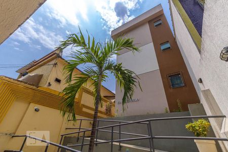 Apartamento à venda com 40m², 1 quarto e sem vaga Apartamento à venda com 40m², 1 quarto e sem vagaFachada