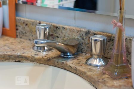 Apartamento à venda com 62m², 2 quartos e 1 vagaBanheiro - Torneira