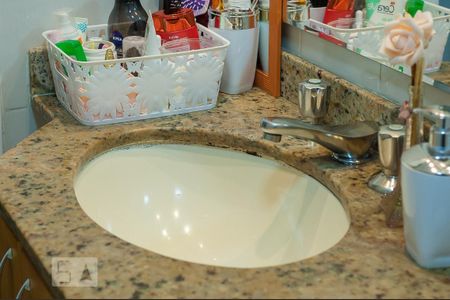 Apartamento à venda com 62m², 2 quartos e 1 vagaDetalhe Banheiro