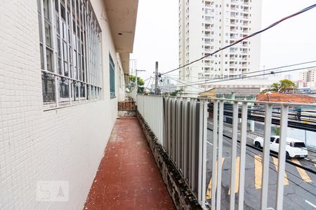 Varanda de casa para alugar com 2 quartos, 115m² em Km 18, Osasco