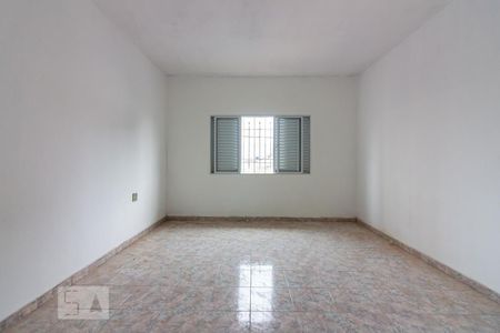 Quarto de casa para alugar com 2 quartos, 115m² em Km 18, Osasco