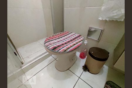 Casa de condomínio à venda com 150m², 3 quartos e 1 vagaBanheiro Inferior