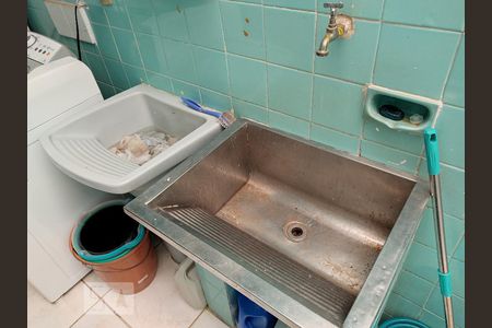 Casa de condomínio à venda com 150m², 3 quartos e 1 vagaÁrea de Serviço